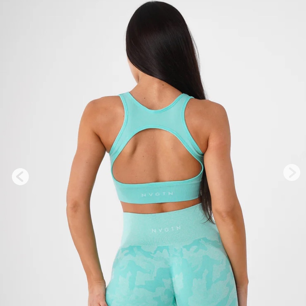 NVGTN Mint Eclipse Seamless Workout Sports Bra
Color Blue Sz Womens small